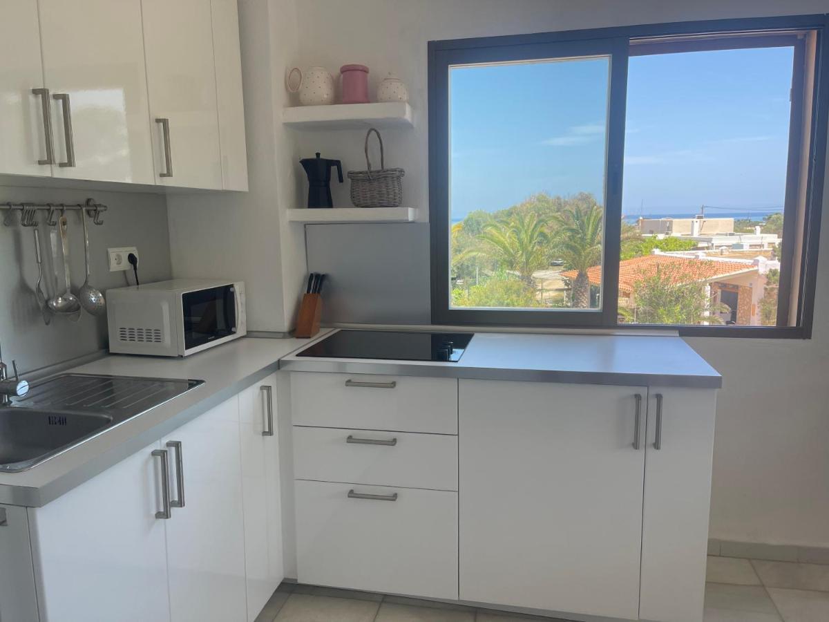 Appartement Bella Lilia à Es Pujols Extérieur photo